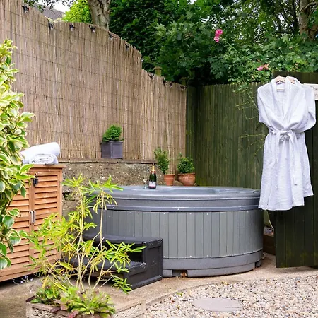 The Old Potting Shed *